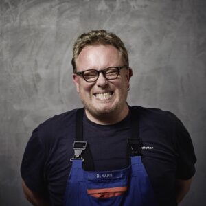 Dennis Kaps 20191107 Ford Weller Mitarbeiter Nachschuss grau 0073 k