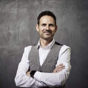 Thomas Scheffler 20191107 Ford Weller Mitarbeiter Nachschuss grau 0062 k